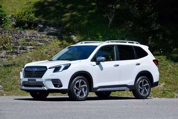 Subaru Forester tiếp tục giảm đến 200 triệu đồng tháng 4/2025 Subaru Forester tiep tuc giam den 200 trieu dong thang 4/2025