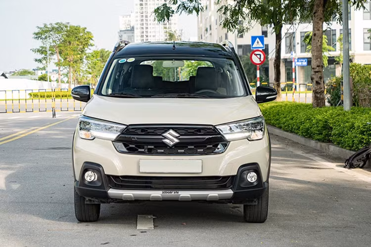 Suzuki XL7 hybrid đang giảm chỉ còn 545 triệu đồng tại Việt Nam - Hình 2 Suzuki XL7 hybrid dang giam chi con 545 trieu dong tai Viet Nam-Hinh-2