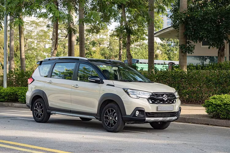Suzuki XL7 hybrid đang giảm chỉ còn 545 triệu đồng tại Việt Nam Suzuki XL7 hybrid dang giam chi con 545 trieu dong tai Viet Nam
