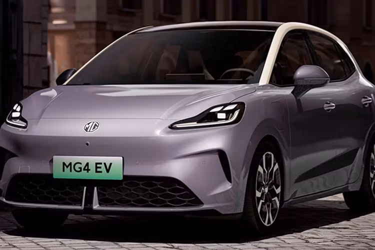 MG4 EV 2025 moi ra mat - thiet ke toi gian, hien dai hon-Hinh-2