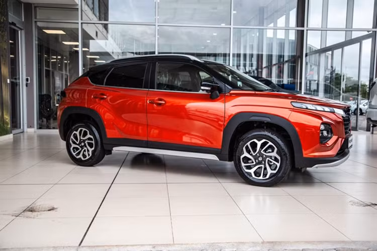 Suzuki Fronx 