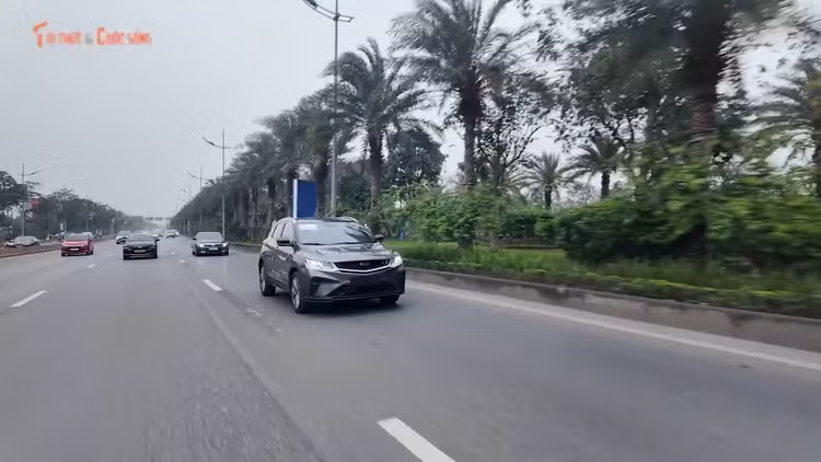 Geely Coolray - Kẻ thay đổi cuộc chơi phân khúc gầm cao cỡ nhỏ? - Hình 9 Geely Coolray - Ke thay doi cuoc choi phan khuc gam cao co nho?-Hinh-9