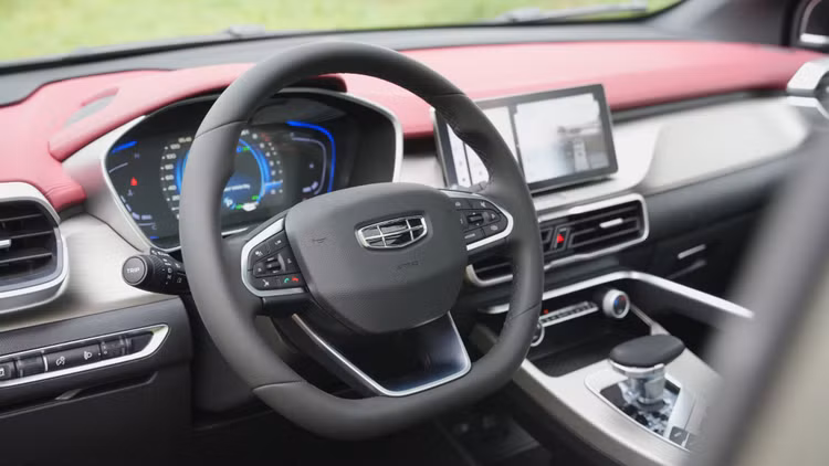 Geely Coolray - Kẻ thay đổi cuộc chơi phân khúc gầm cao cỡ nhỏ? - Hình 7 Geely Coolray - Ke thay doi cuoc choi phan khuc gam cao co nho?-Hinh-7