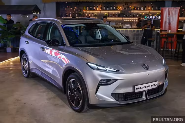 Soi SUV dien MG S5 EV tu 670 trieu dong, sap ve Viet Nam