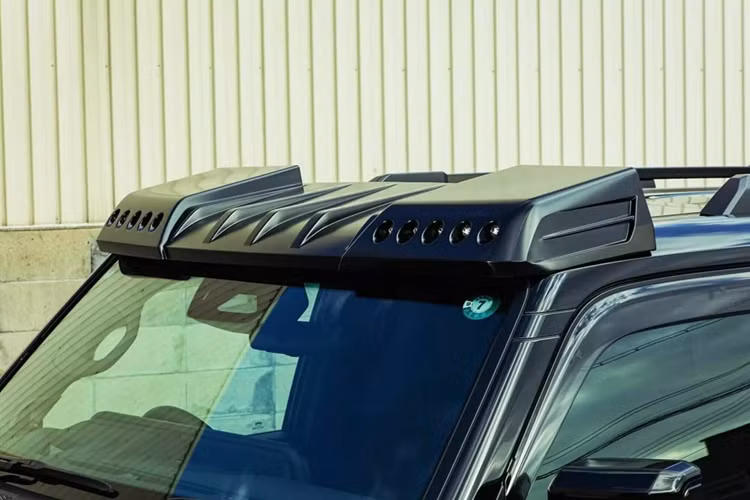 Toyota Land Cruiser Prado "chủ tịch" siêu ngầu độ bodykit Wald - Hình 6 Toyota Land Cruiser Prado
