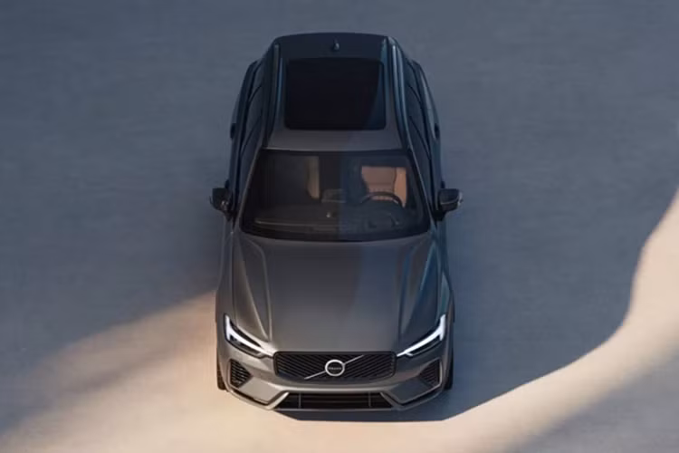 Volvo XC60 2026 ra mắt, SUV hybrid nâng cấp loạt trang bị hiện đại - Hình 2 Volvo XC60 2026 ra mat, SUV hybrid nang cap loat trang bi hien dai-Hinh-2