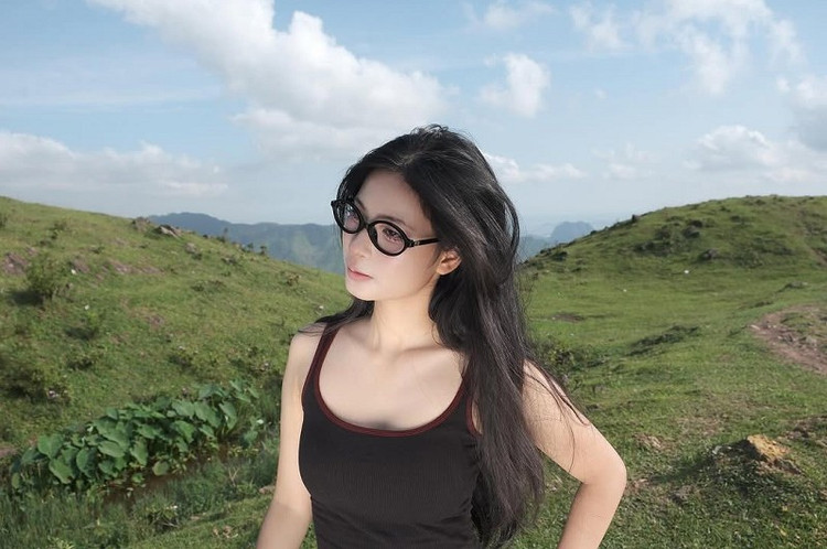 Nhiều game thủ còn nói đùa rằng muốn chơi ngay vị tướng này chỉ vì Quỳnh Bei quá đẹp. quy-6.png