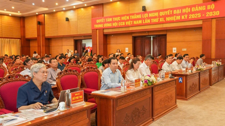 Các đại biểu dự lễ phát động cuộc thi. Ảnh: Việt Lâm