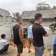 Mưa lớn làm sập tường nhà ở Phú Thọ, hai cháu nhỏ bị đè khi đang ngủ