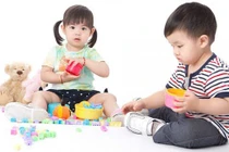 Dạy con biết yêu thương, chia sẻ với người khác