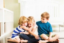 Nuôi dưỡng tình thân trong gia đình nhiều anh chị em