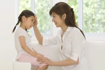 Khi con nói dối, cha mẹ nên phản ứng thế nào?