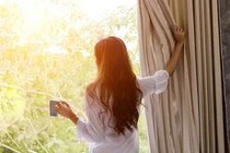 Dậy sớm 5h sáng, lối sống tích cực hay trào lưu cực đoan?