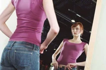 Mặc đồ bó sát âm thầm gây hại sức khỏe 