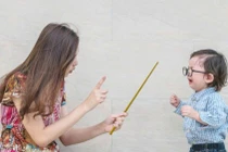 Đòn roi không giúp con ngoan hơn