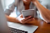 Cùng con dùng mạng xã hội cho đúng