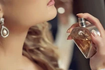 Bí quyết dùng nước hoa mùa hè