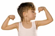 Sai lầm khiến trẻ dễ bị còi xương dù ăn đủ bữa