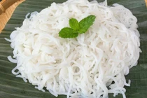 Cảnh giác với hoá chất làm trắng trong bún, miến