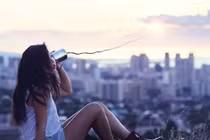 Cách nuôi dưỡng tình yêu khi vợ chồng xa nhau