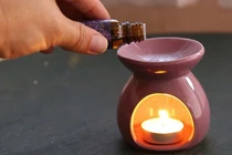 Nguy cơ tiềm ẩn khi xông tinh dầu sai cách 