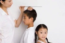 Phải làm sao khi con ăn khỏe vẫn thấp còi?