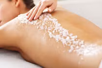 Bí quyết tẩy tế bào chết toàn thân để da mịn mượt, không trầy xước