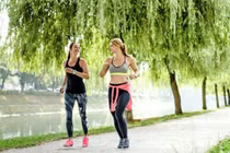 Nên tập thể dục thời điểm nào khi trời nắng gay gắt?