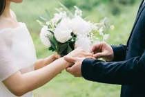 Sau biến cố, hôn nhân còn cứu vãn được không?