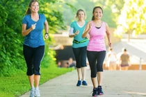 Những người không nên đi bộ nhiều