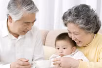 Ứng xử thế nào khi mẹ chồng không thích con dâu về ngoại?