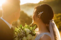 Yêu một kiểu, cưới một kiểu, có mâu thuẫn?