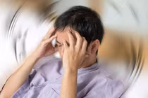 Làm gì khi người thân bị tai biến mạch máu não?