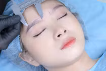 Hiểm họa khôn lường từ dịch vụ làm đẹp tại nhà
