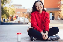 Chăm chút vẻ ngoài, bài học đầu đời cho con