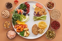 Ăn uống khoa học mà không lo tốn kém