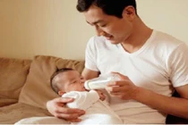 Liệu bố có bị trầm cảm sau khi có con? 