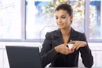 Cách hòa hợp trong hôn nhân khi vợ kiếm nhiều tiền hơn chồng