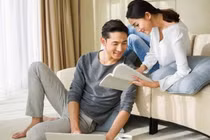 Vợ chồng cùng nghề, gắn bó hay ngột ngạt?