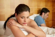 Làm sao khi bạn đời kiểm soát quá mức?