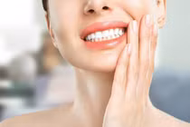 Làm gì khi bị ê buốt răng?