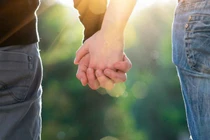 Tình yêu sau 30 tuổi, lựa chọn lý trí hay cảm xúc?