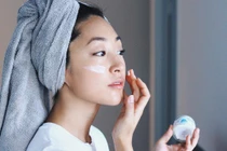 Sai lầm chăm sóc da mùa lạnh dễ gây kích ứng