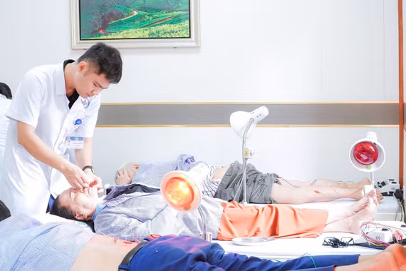 Thời tiết chuyển mùa: Nguy cơ đột quỵ tăng cao, cần cảnh giác