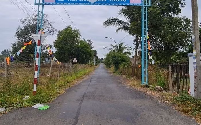 Dự án Nâng cấp nhựa - đường giao thông ấp Nhân Trung là một trong những gói thầu Công ty Thuận Viên Phát đang thực hiện.