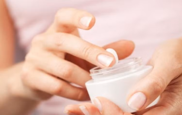 Hà Nội thu hồi giấy chứng sản xuất mỹ phẩm 16 công ty (Ảnh minh hoạ)