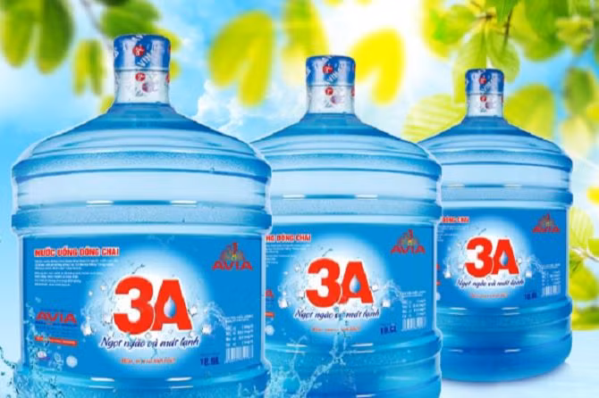 Nước uống đóng chai AVIA 3A bị thu hồi. (Hình minh họa)