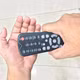 Vì sao đập remote TV lại hoạt động?