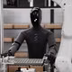 Robot Mỹ tăng tốc kỷ lục, mỗi giờ xuất xưởng 1 máy
