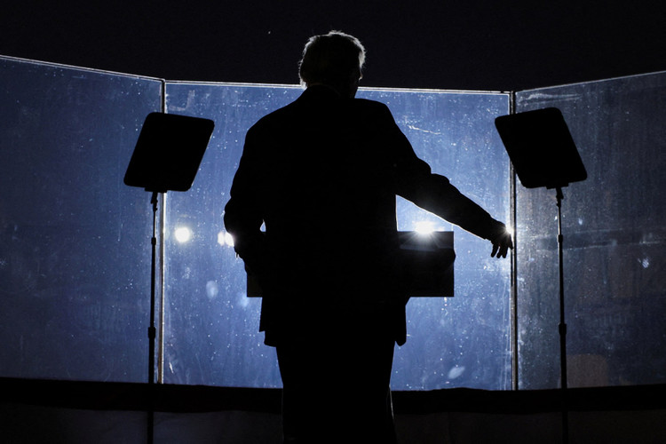 Ứng cử viên tổng thống đảng Cộng hòa và cựu Tổng thống Hoa Kỳ Donald Trump vận động tranh cử tại Latrobe